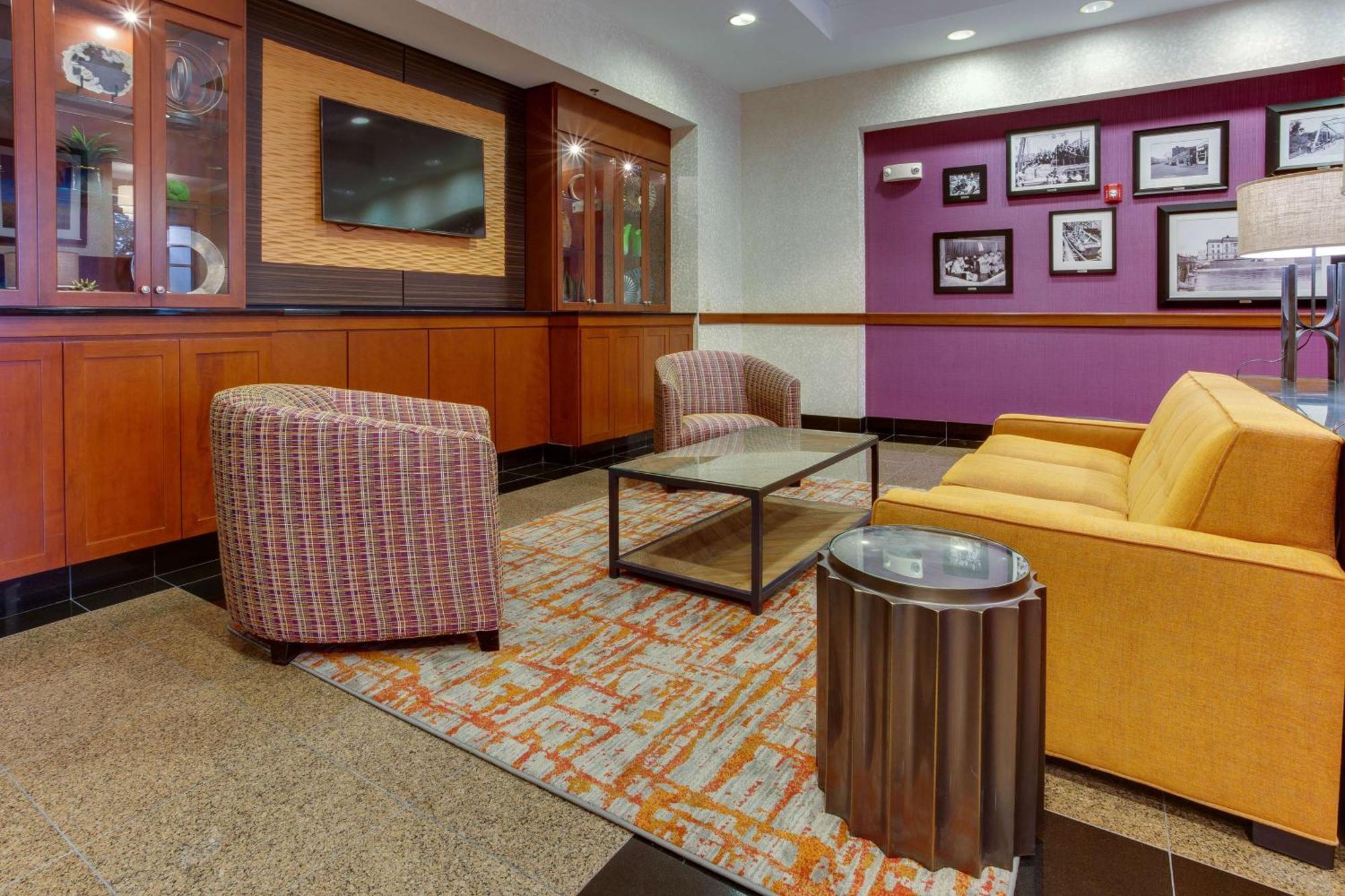Drury Inn & Suites West Des Moines Buitenkant foto