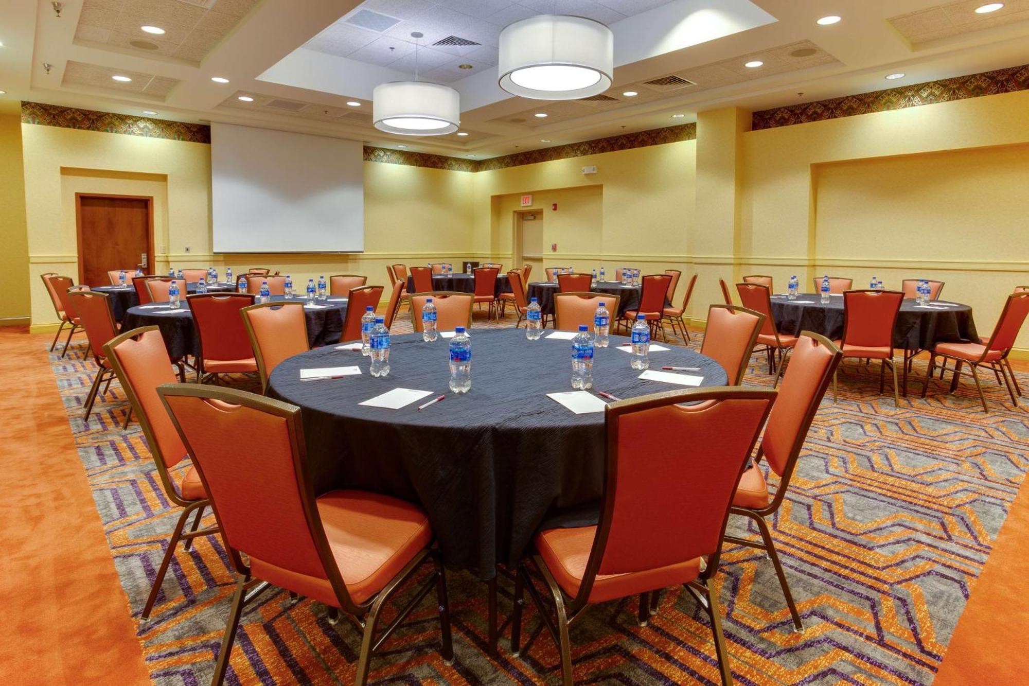 Drury Inn & Suites West Des Moines Buitenkant foto
