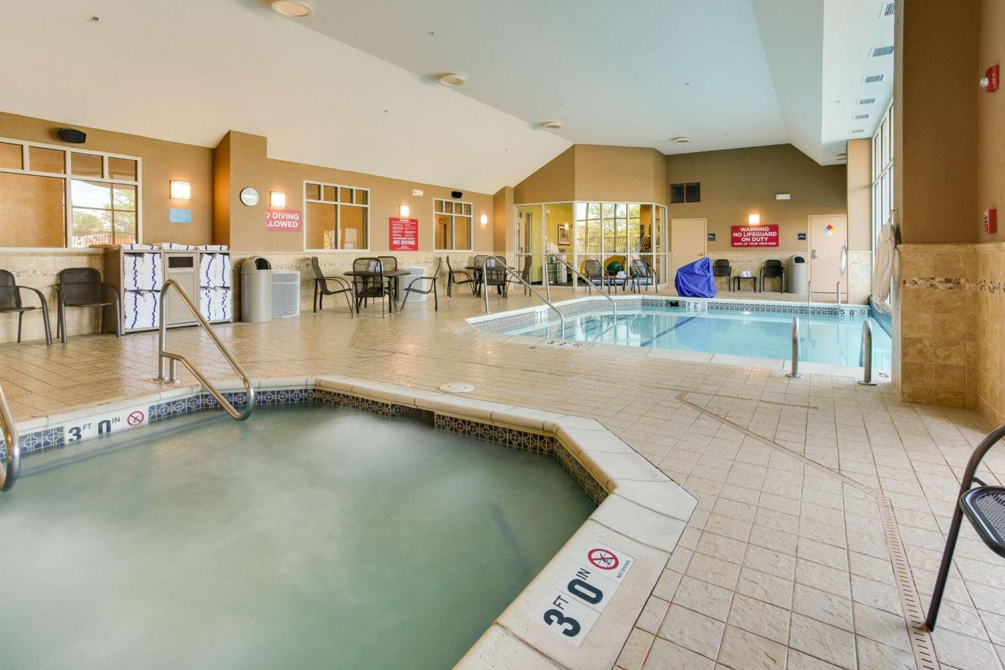 Drury Inn & Suites West Des Moines Buitenkant foto