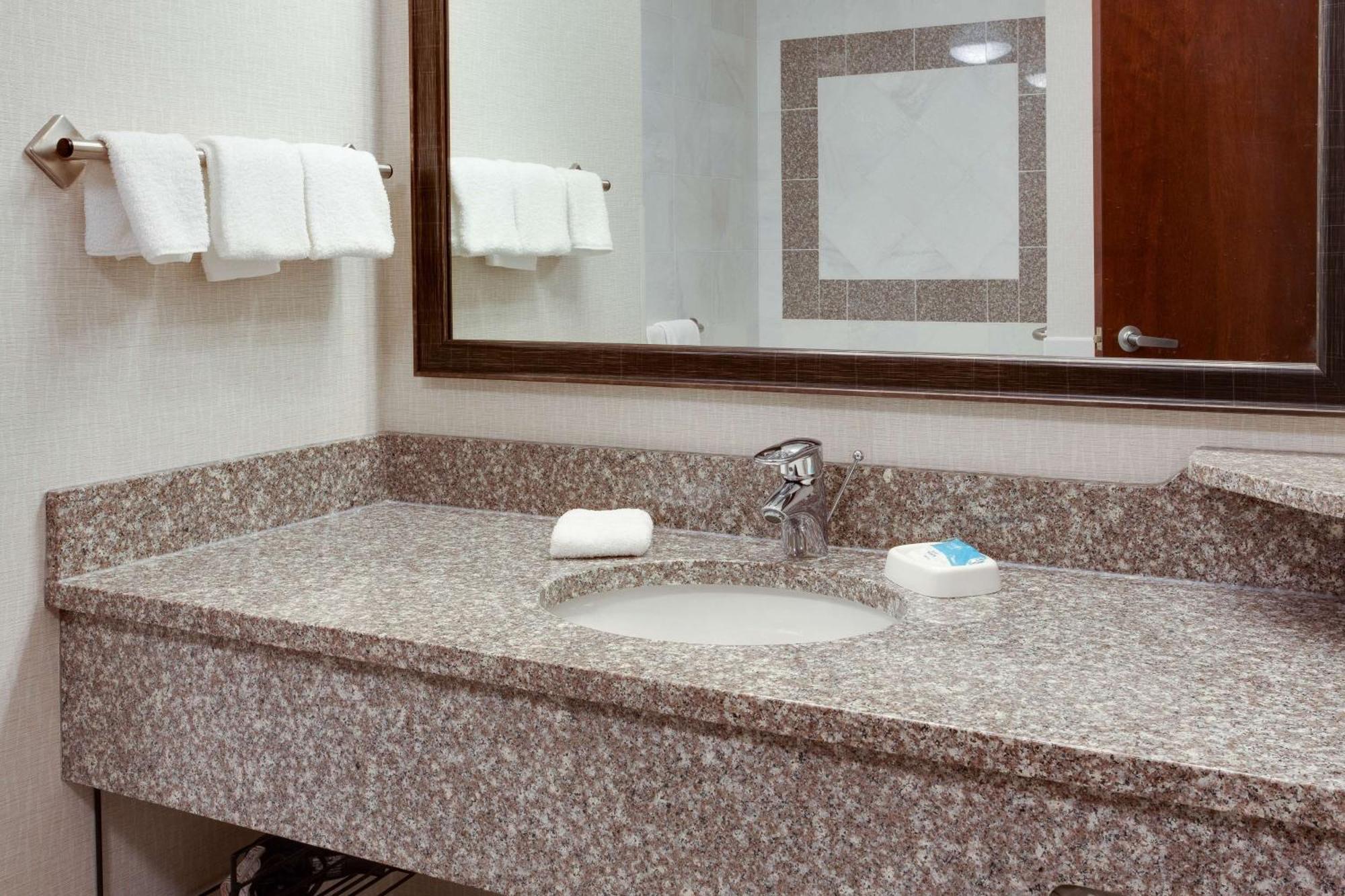 Drury Inn & Suites West Des Moines Buitenkant foto