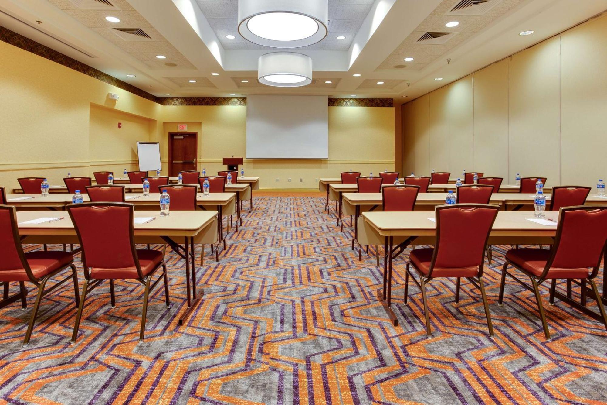 Drury Inn & Suites West Des Moines Buitenkant foto